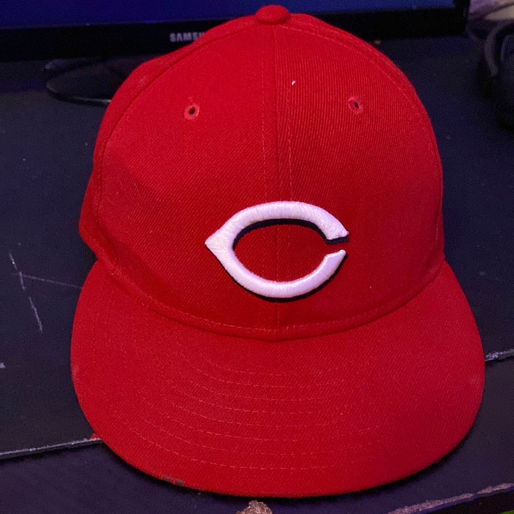 We era fitted hat